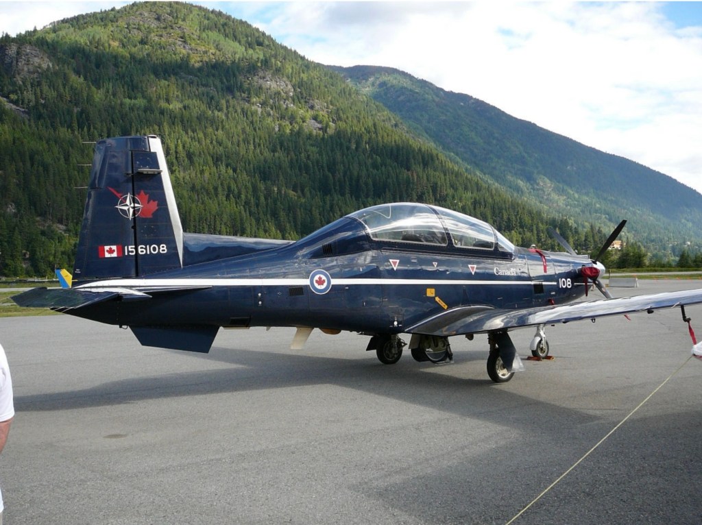 Photo: Blue jet ©CRFCYYC