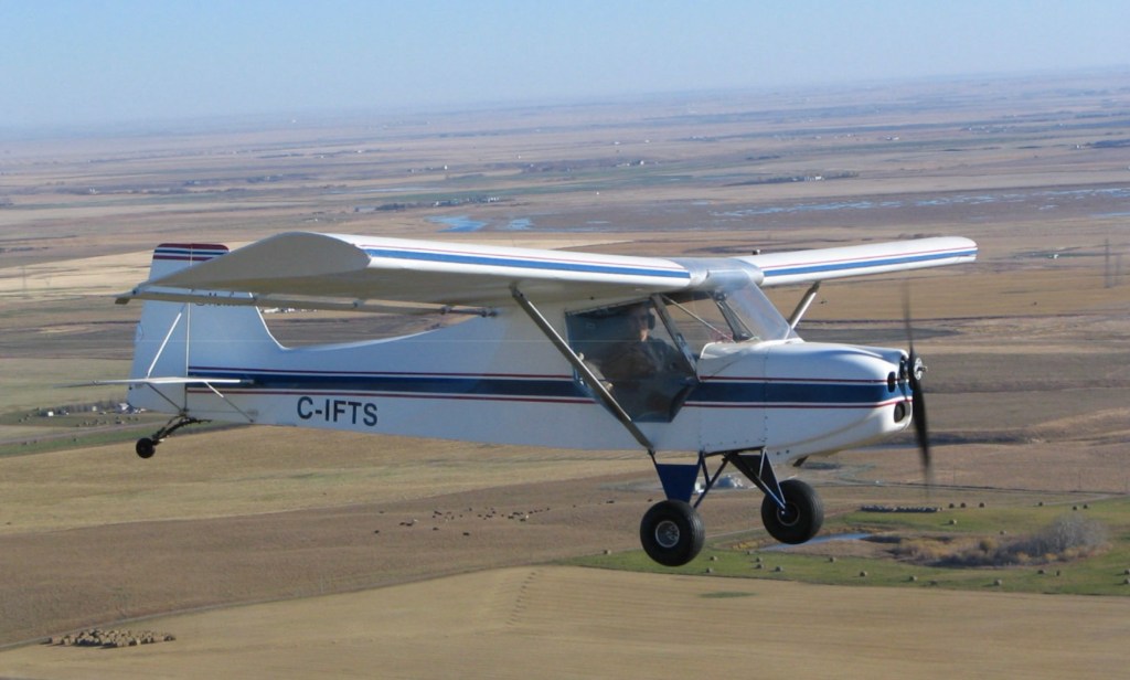 Photo: Airplane flying ©CRFCYYC